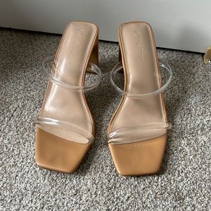 Clear strap sandal heel size 9